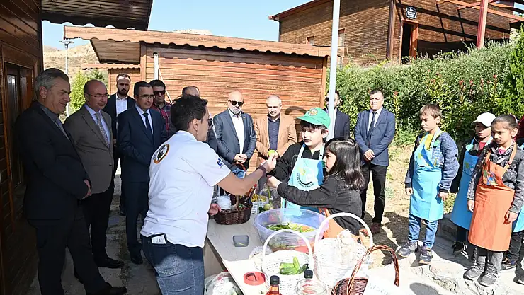 Konya'nın o ilçesinde eğitime doğal ortamda devam ediliyor!