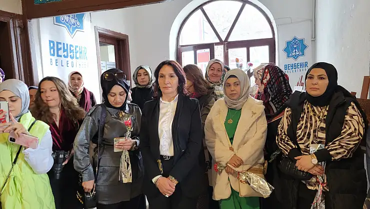 Konya'nın o ilçesinde kadınlar arası fotoğraf yarışması yapıldı!