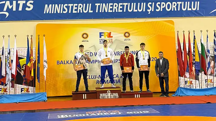 Konya'nın pehlivanlarından göğüs kabartan başarı