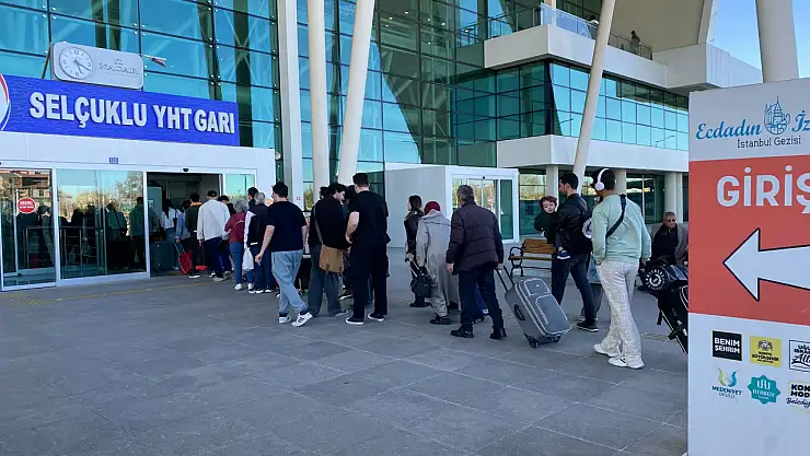 Konya Selçuklu Garı'nda bayram yoğunluğu