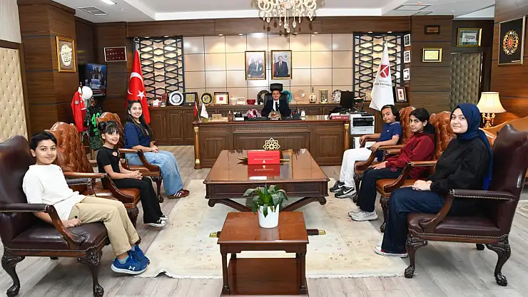 Konya Teknik Üniversitesi'nde 23 Nisan kutlandı