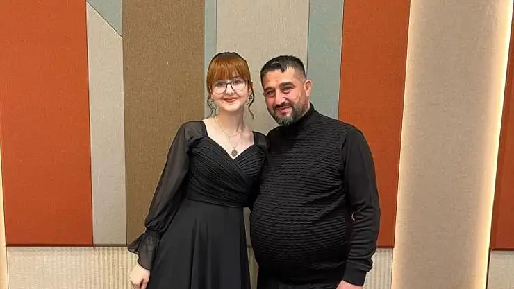 Konya'ya acı haber: KKTC'de balkondan düşen genç kız hayatını kaybetti!