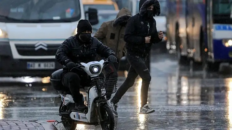 Konya'ya kış geri geldi