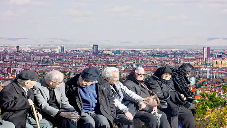 Konyalı emekliler gemileri yaktı! Arkalarına bakmadan bu 4 yere akın akın gidiyor... Sebebi malum