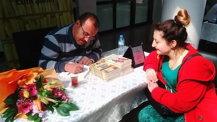 Konyalı Öğretmen İmza Günleri Düzenleyecek!