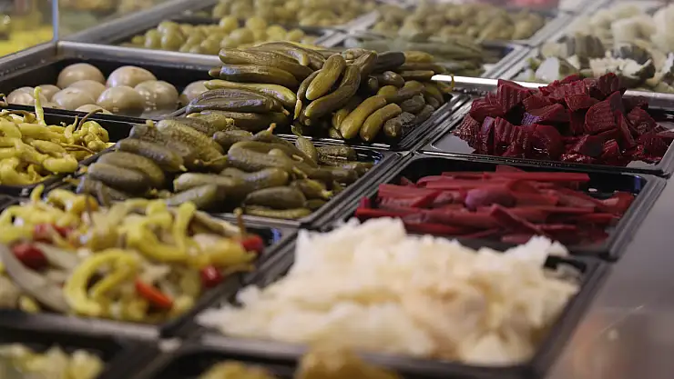 Konyalı turşu ustasından altın değerinde tavsiyeler: Bu noktalara dikkat!