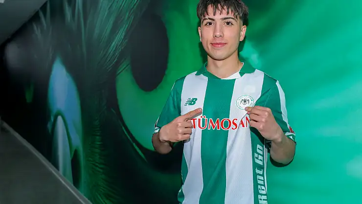 Konyaspor'da genç yeteneklere imza töreni