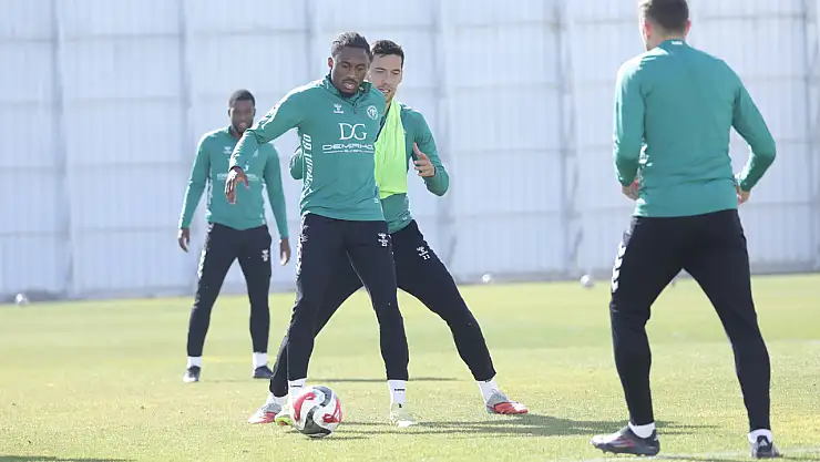 Konyaspor'da tempo arttı! Yeşil-beyazlılar Samsunspor maçına kilitlendi