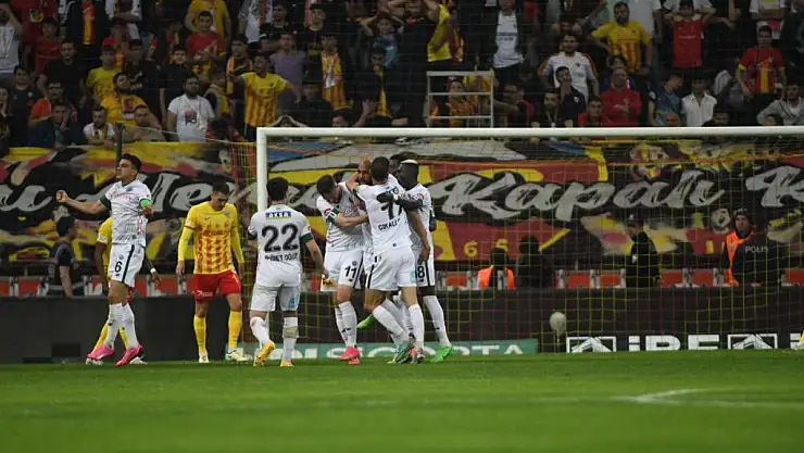 Konyaspor tehlikeyi atlatamadı