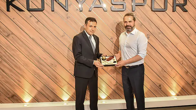 Konyaspor'dan Göksu'ya hediye!