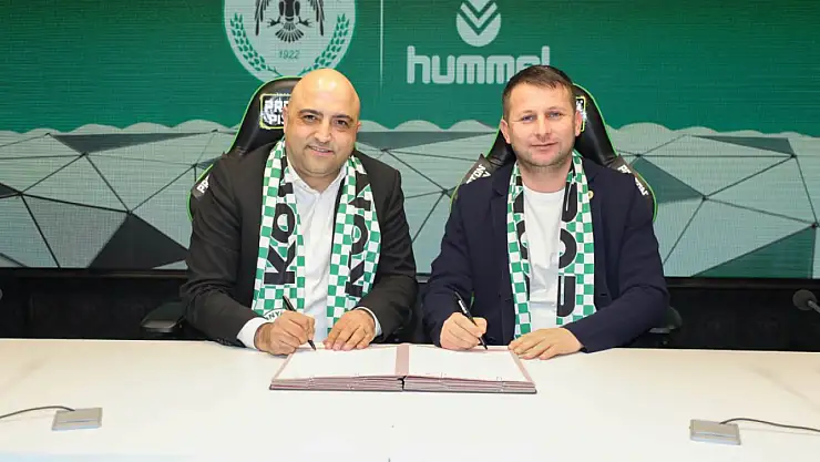 Konyaspor, hummel ile forma ve ürün sponsorluk anlaşması imzaladı
