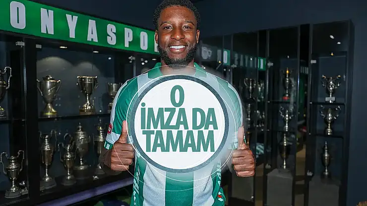  Konyaspor, Riechedly Bazoer ile 2 yıllık sözleşme imzaladı