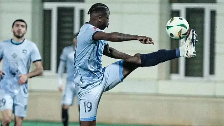 Konyaspor'un transfer listesinde olan Salifou Soumah! Nasıl bir oyuncu?