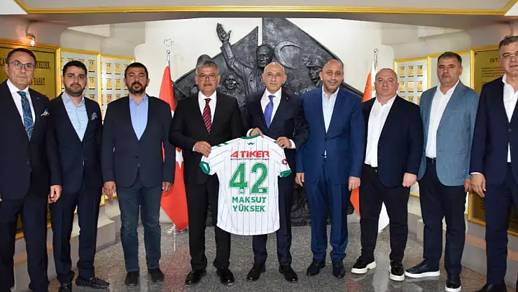 Konyaspor yönetiminden Müdür Yüksek'e ziyaret!