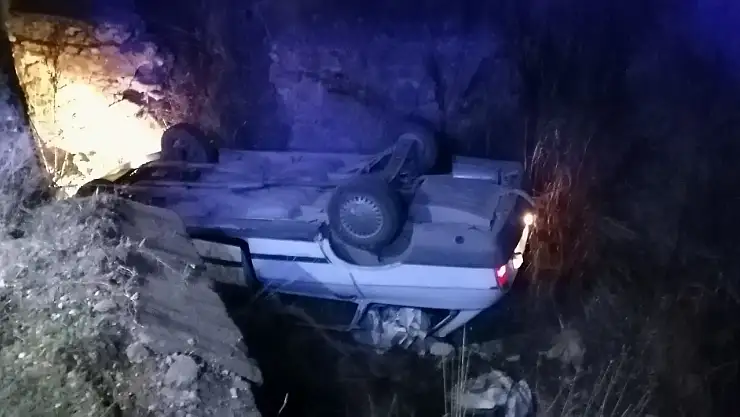 Köpeğe çarpmamak için kanala düştü