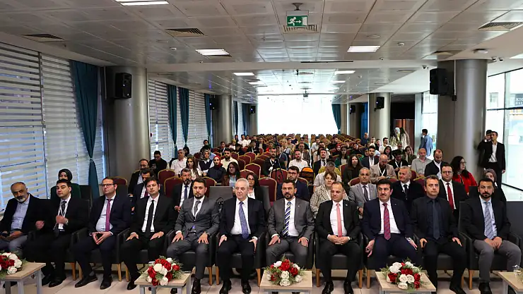 KTO Ev sahipliğinde şehirlerin geleceği konuşuldu