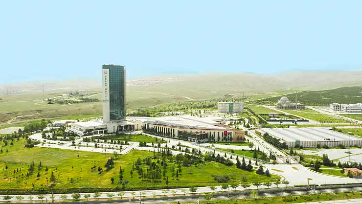 KTÜN, öğrenci memnuniyetinde Türkiye geneli sıralamada 12. oldu