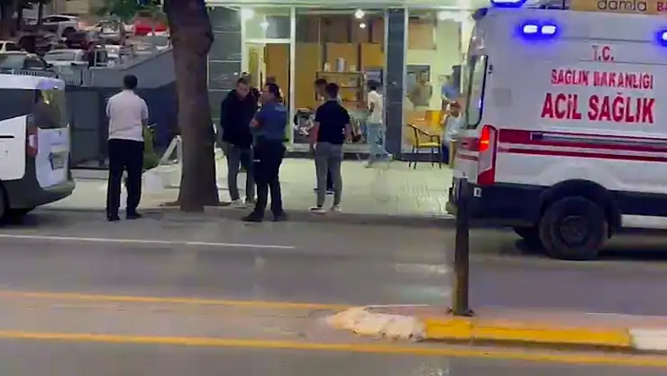 Kuaför salonundaki silahlı saldırı kameraya yansıdı