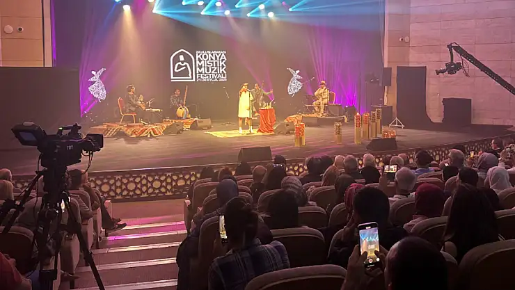 Küba ve Arjantinli sanatçılar  Konya'yı salladı!