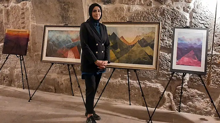 Küçüköner'in Tüller Serisi-1  Sergisi Zazadin handa beğeniye sunuldu