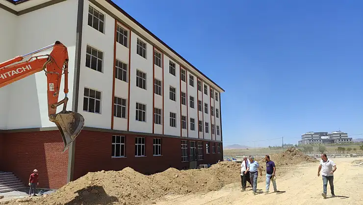 Kulu Fahrettin Koca Fen Lisesi, öğrencilere hem eğitim hem destek sunacak