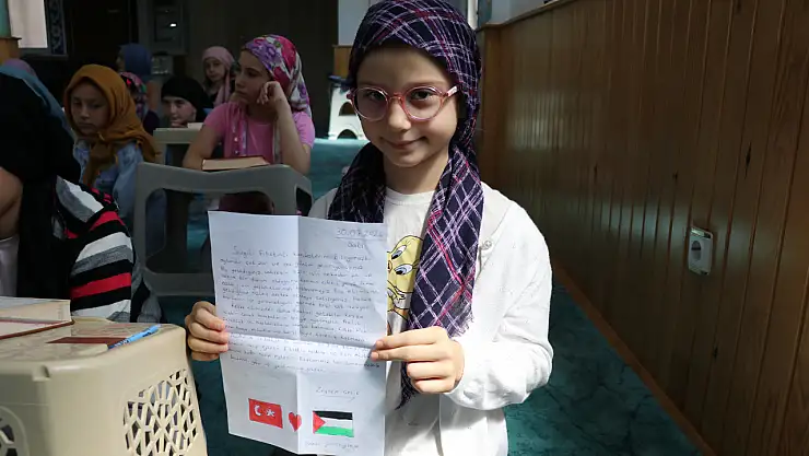 Kuran Kursu öğrencilerinden Gazze' deki çocuklar için mektup