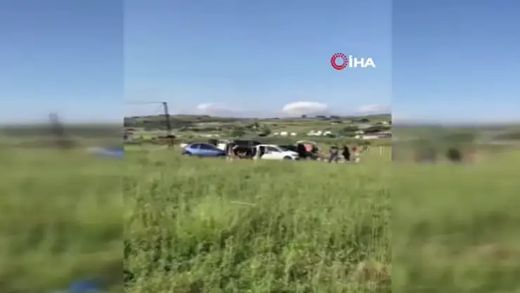 Kurbanlığı kaçırıp boş arazide peşinde koştular