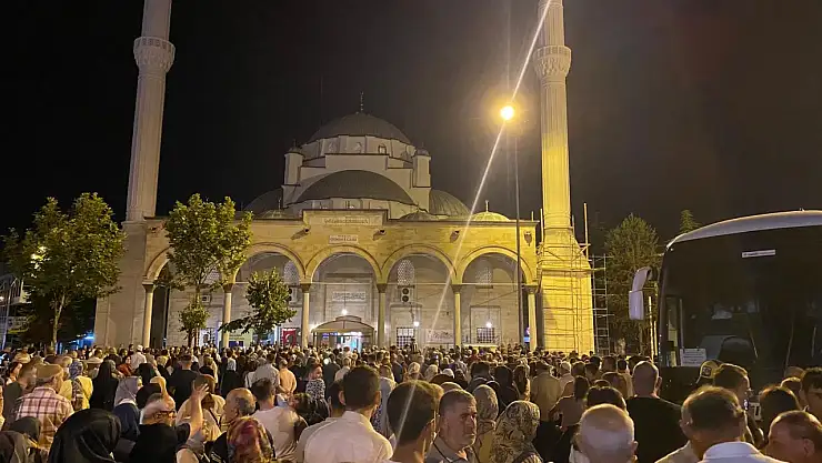 Kutsal topraklara yolculuk başladı!