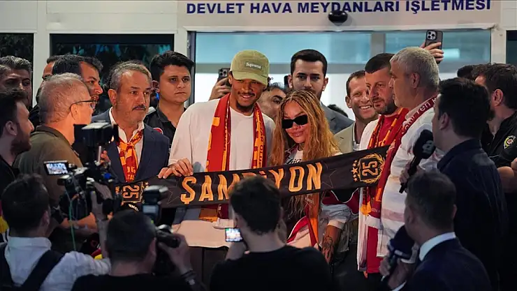 Leroy Sane Galatasaray için İstanbul'da