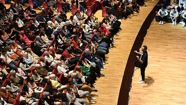 Lise Medeniyet Akademisi'nden 'Sınav Kazandıran Taktikler'