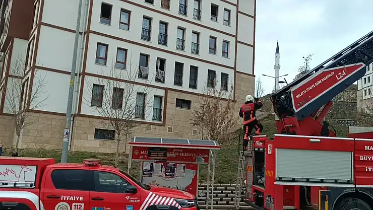 Malatya'da korkutan yangın! 8 kişi hastanelik oldu