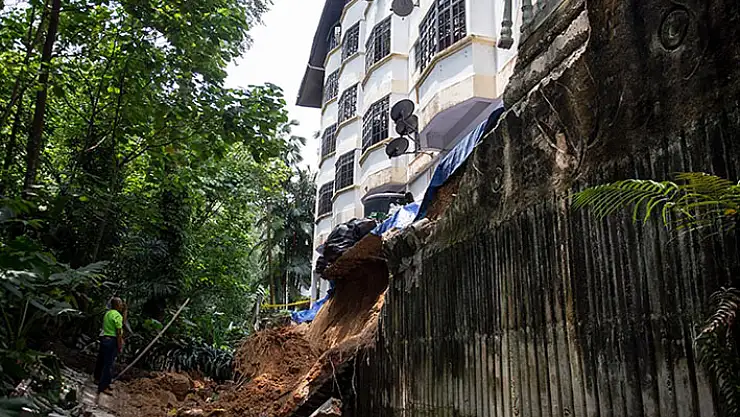 Malezya'da toprak kayması nedeniyle 16 kişi öldü