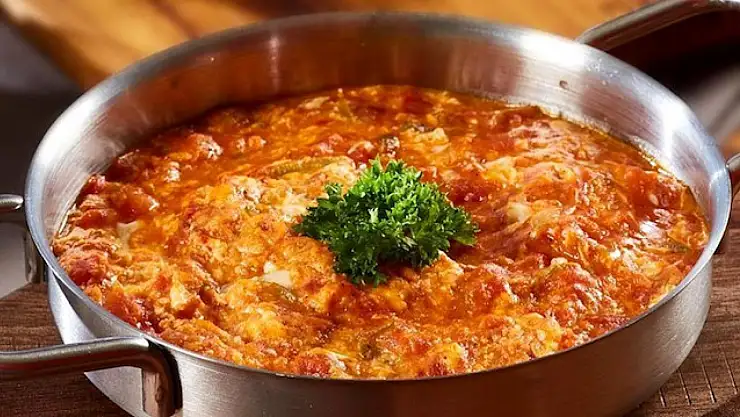 Menemen tartışması sürüyor: Soğanlı mı, soğansız mı?