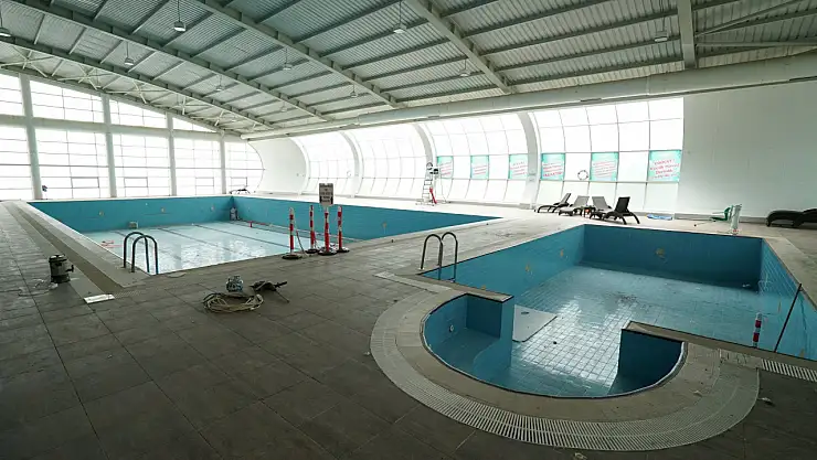 Meram Belediyesi Berlika Parkı içerisinde spor tesisini yenileniyor