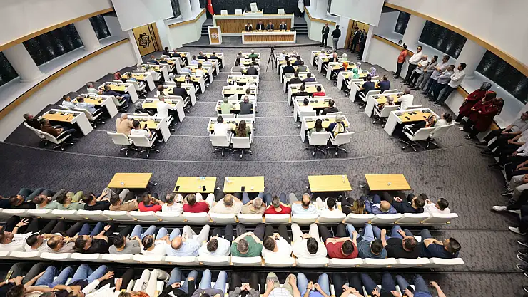 Meram Belediyesi'nde bayramlaşma coşkusu: 'Daha faydalı olabilmenin derdini taşıyoruz'