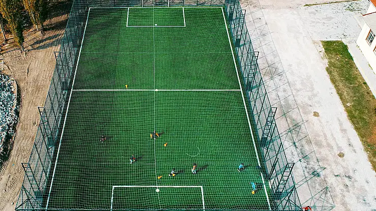 Meram Belediyesinden 6 yeni halı saha daha