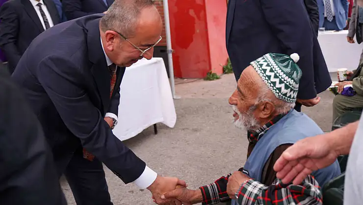 Meram'da mahalle buluşmaları devam ediyor: Kavuş, soruları yanıtladı