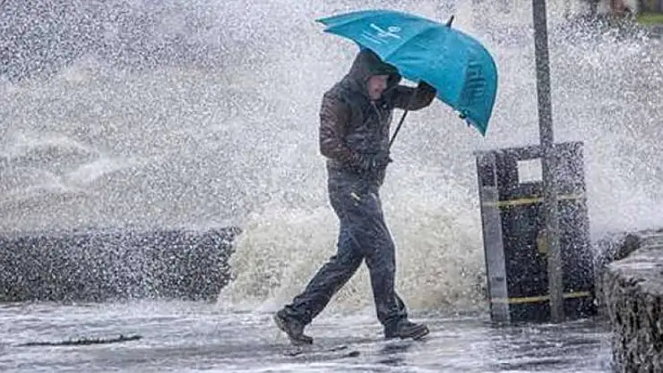 Meteorolojiden kuvvetli yağış uyarısı: Sel ve rüzgar tehlikesi artıyor!