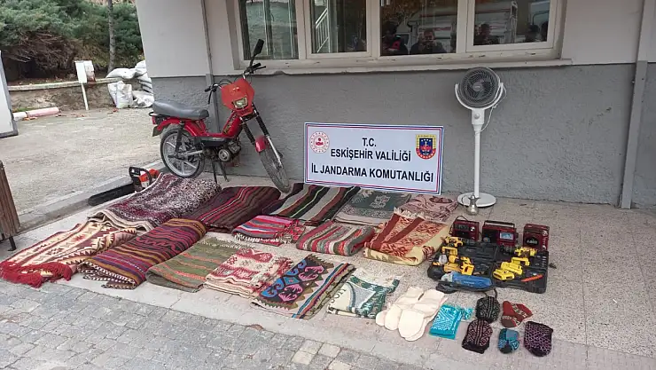 'Mezarcıyız' deyip 20 evi soydular, Konya'da yakalandılar