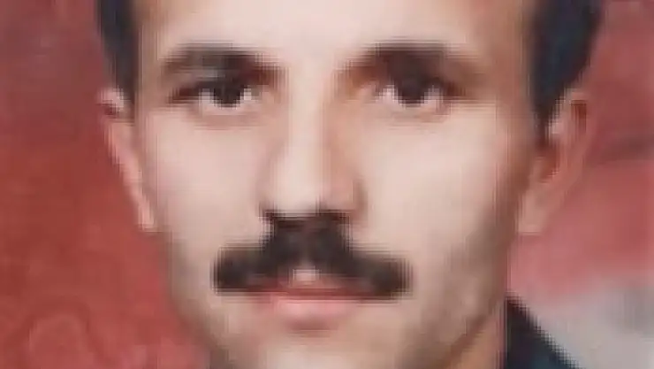 Mezarlıkta yaşayan adam, ölü bulundu