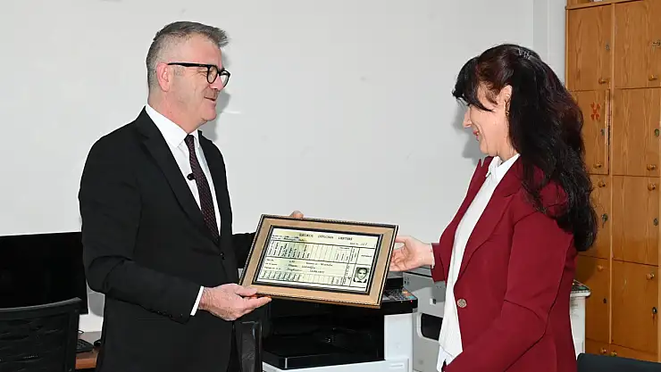 Mezun olduğu okuldan Başkan Ustaoğlu'na öğretmenler günü hediyesi