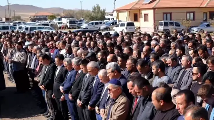 Milli Eğitim Müdürü kendisini asmıştı: Memleketi Konya'da son yolculuğuna uğurlandı!