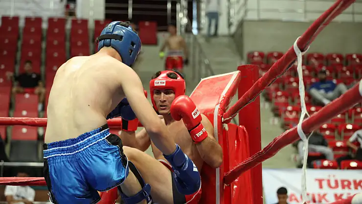 Milli olmak için dövüştüler