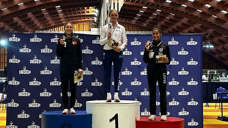 Milli sporcu İlke,  gümüş madalya kazandı