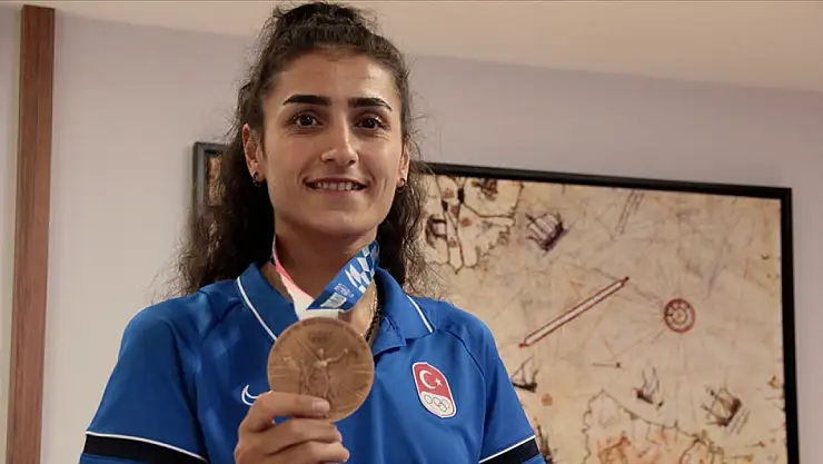 Milli tekvandocu altın madalya kazandı