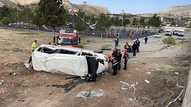 Minibüs istinat duvarından uçtu: 15 yaşındaki Yusuf'tan acı haber