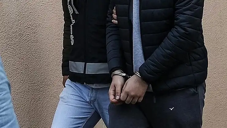 'MİT'çiyim' dedi, 80 bin lira dolandırdı