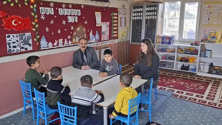 Müdür İşcan'dan  öğrencilere ziyaret