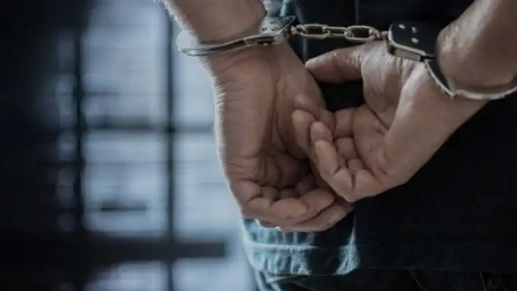 Müdür yardımcısını darp eden veli tutuklandı