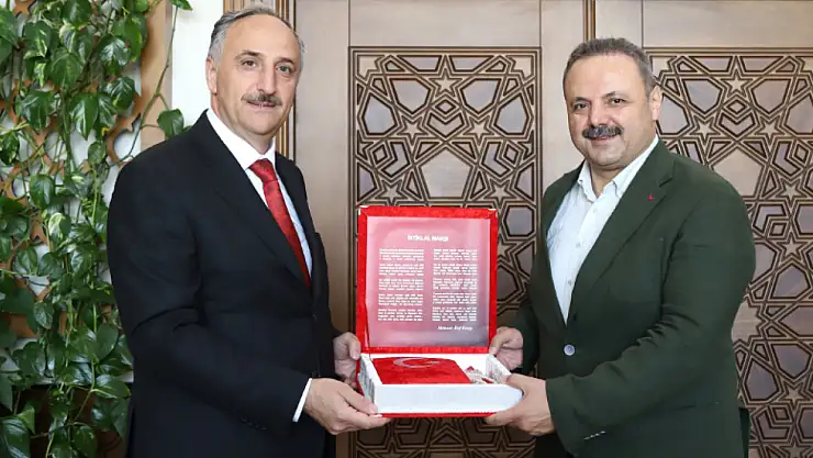 Müdür Yenigün'den Rektör Arıbaş'a ziyaret!